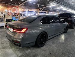 بي ام دبليو الفئة 7